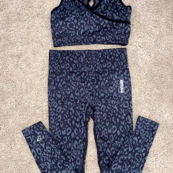 Gymshark Set - Picture 2 of 3